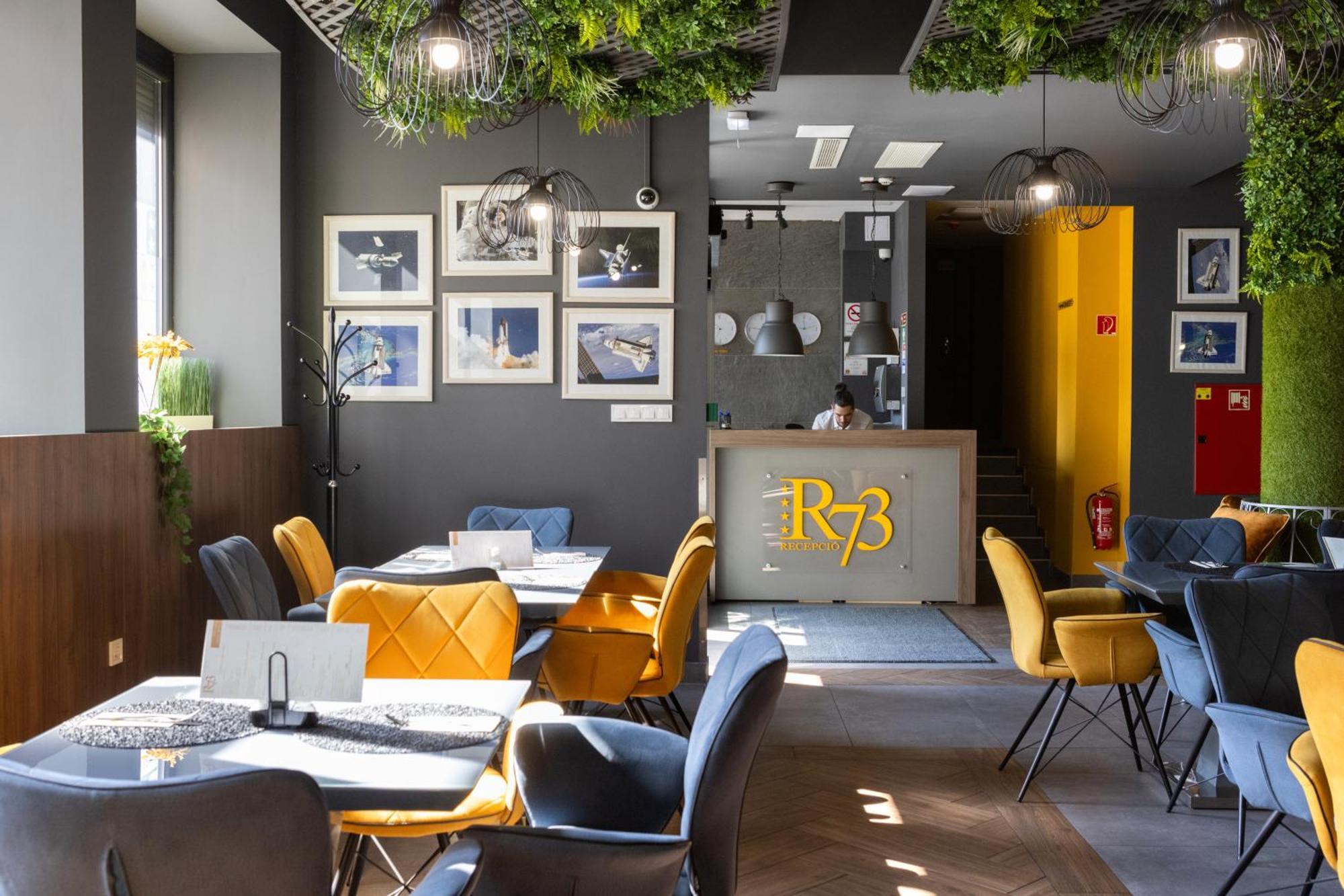 R73 Residences Pecs Ngoại thất bức ảnh