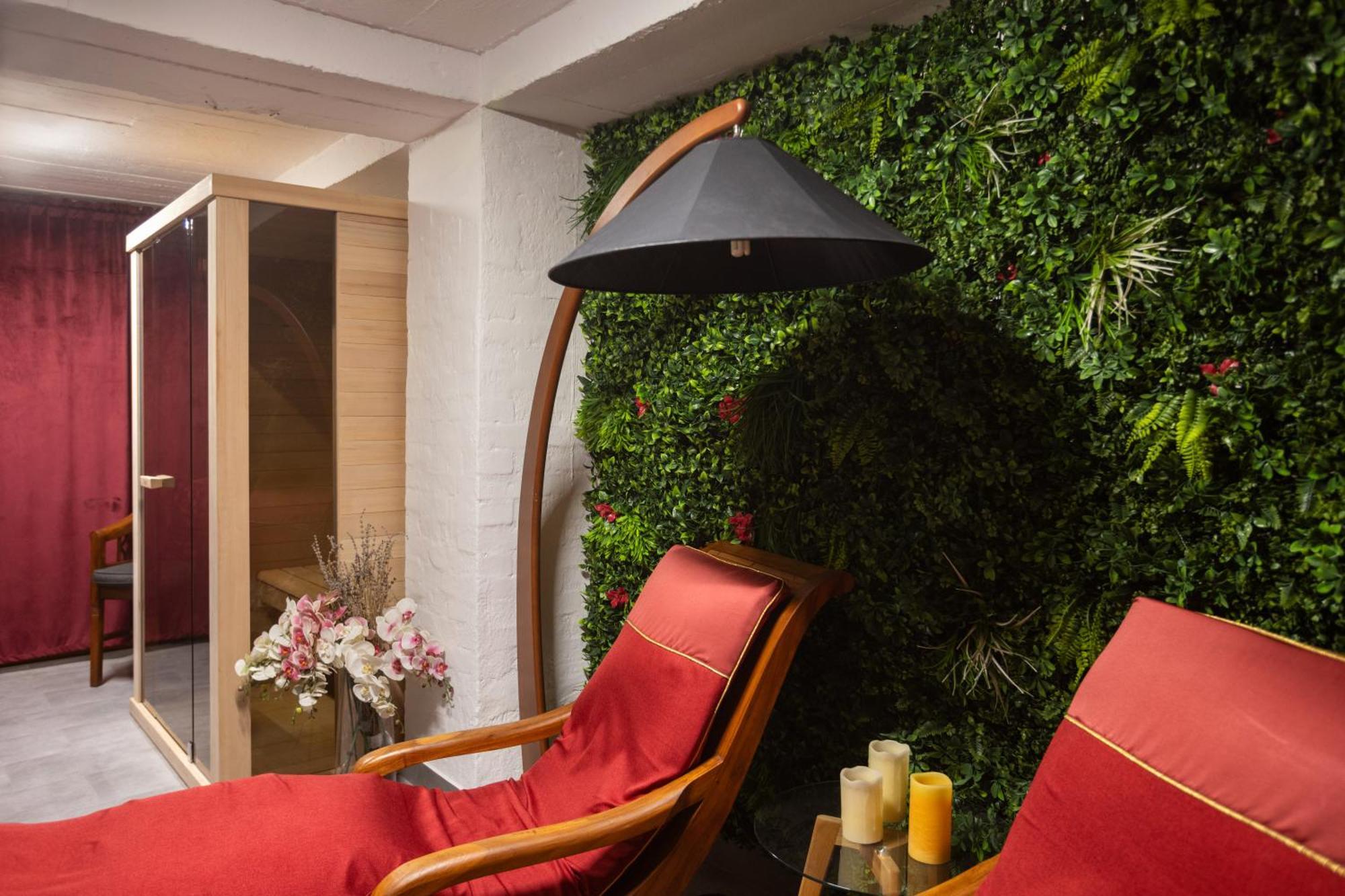 R73 Residences Pecs Ngoại thất bức ảnh