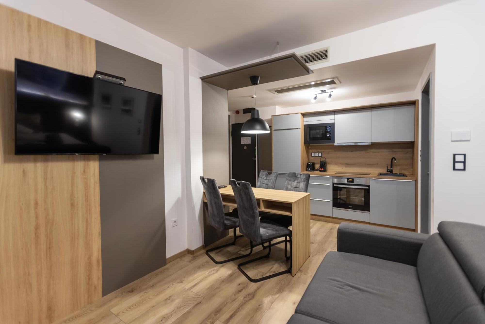 R73 Residences Pecs Ngoại thất bức ảnh